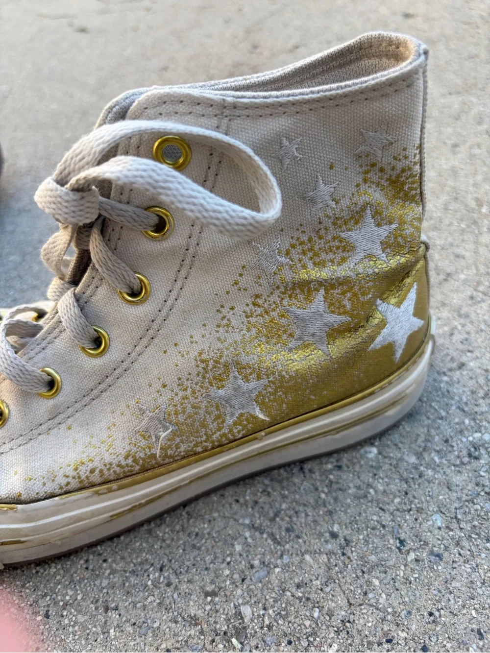 Converse Kids High-Top Sneakers in Gray with Gold Accents